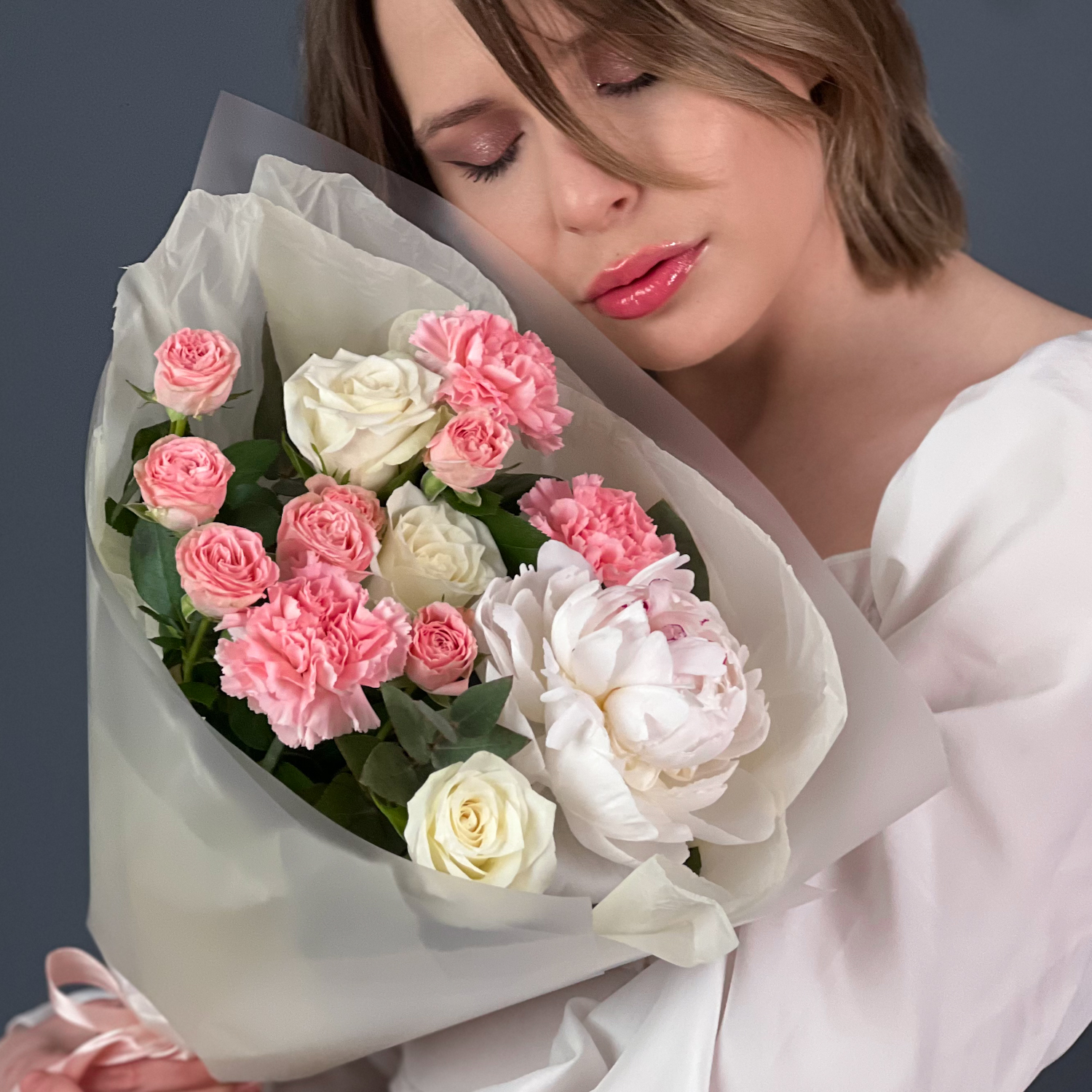 Миниатюра товара Пион и розы 3